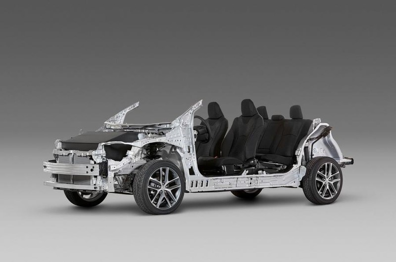 TNGA平台技術上身 新世代《Toyota Camry》將化身四門Coupe美形轎跑 TNGA平台技術上身 新世代《Toyota Camry》將化身四門Coupe美形轎跑
