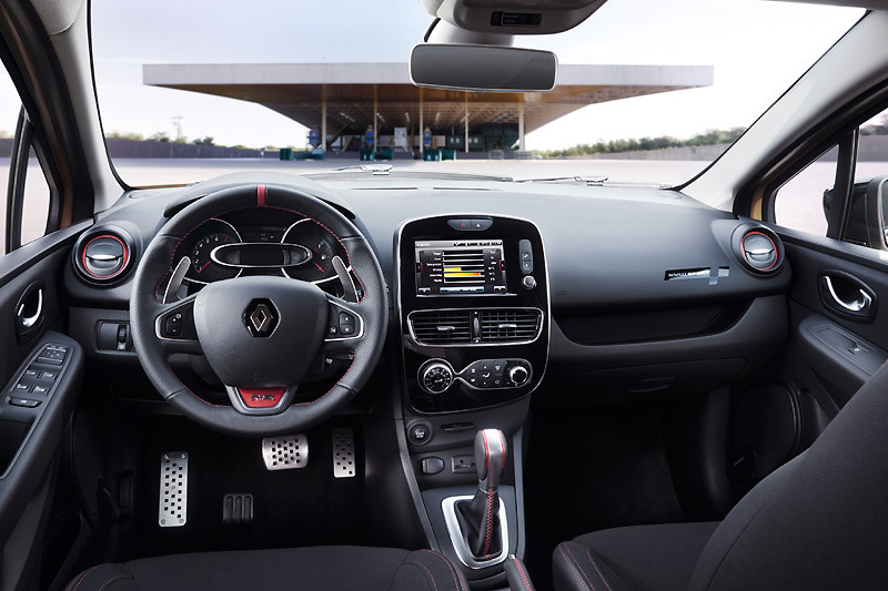 三種底盤設定選擇 小改款《Renault Clio R.S.》追加亮相 三種底盤設定選擇 小改款《Renault Clio R.S.》追加亮相