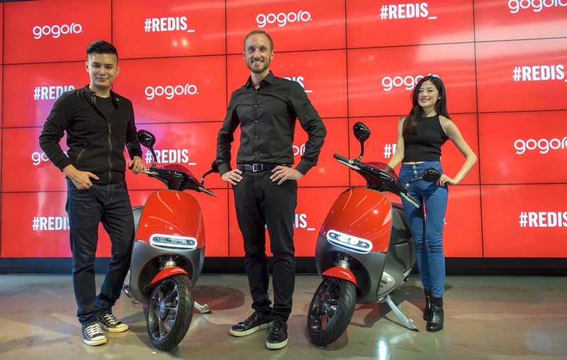 Riding Your Red Style!《Gogoro》2016年式新色上市 Riding Your Red Style!《Gogoro》2016年式新色上市