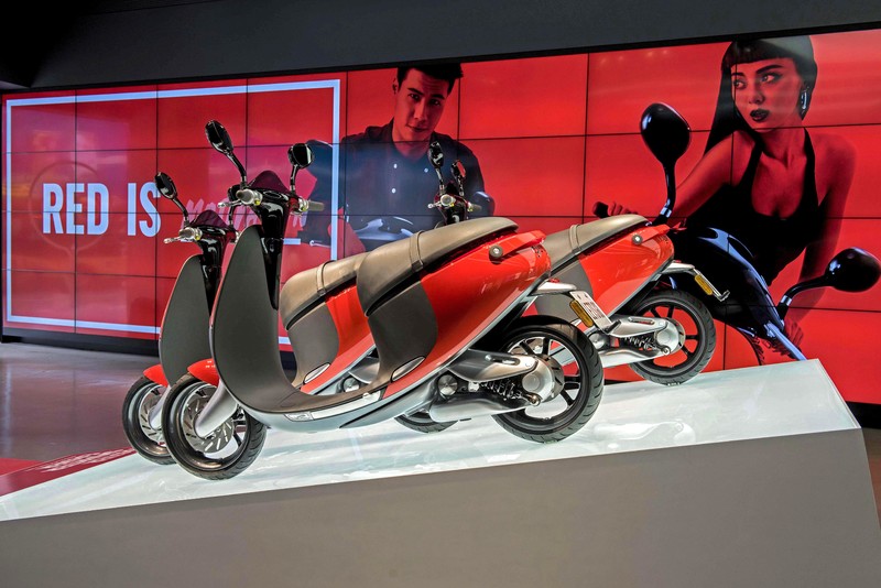 Riding Your Red Style!《Gogoro》2016年式新色上市 Riding Your Red Style!《Gogoro》2016年式新色上市