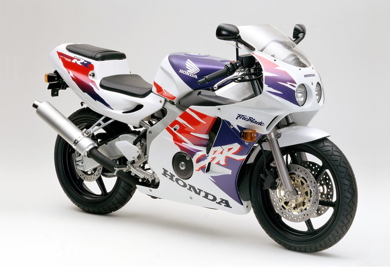 榮耀復活在即 《Honda CBR250RR》印尼官方預告影片釋出 榮耀復活在即 《Honda CBR250RR》印尼官方預告影片釋出