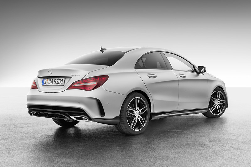 動感升級 賓士《Mercedes-Benz》推出《CLA》車系專屬AMG空力套件組 動感升級 賓士《Mercedes-Benz》推出《CLA》車系專屬AMG空力套件組