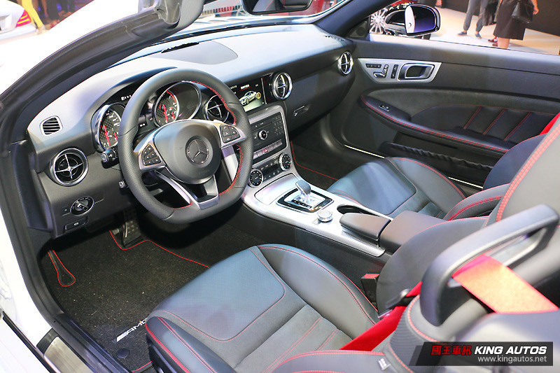 共三款動力車型同步登台 賓士《Mercedes-Benz SL & SLC》雙敞篷車系發表 共三款動力車型同步登台 賓士《Mercedes-Benz SL & SLC》雙敞篷車系發表