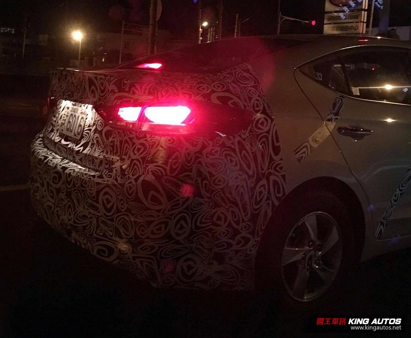 新一代《Hyundai Elantra》測試車臺灣捕獲!預計2017年第二季開賣 新一代《Hyundai Elantra》測試車臺灣捕獲!預計2017年第二季開賣