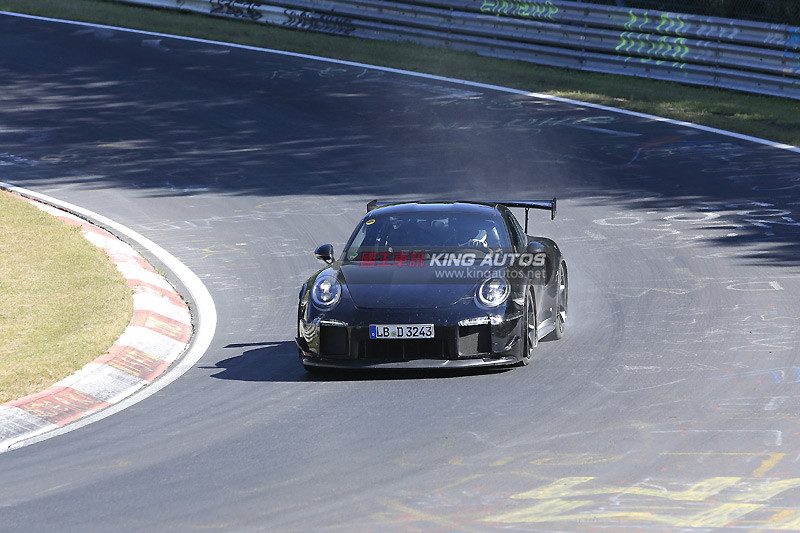最強選手出場暖身 全新保時捷《Porsche 911 GT2》預計今年內登板 最強選手出場暖身 全新保時捷《Porsche 911 GT2》預計今年內登板