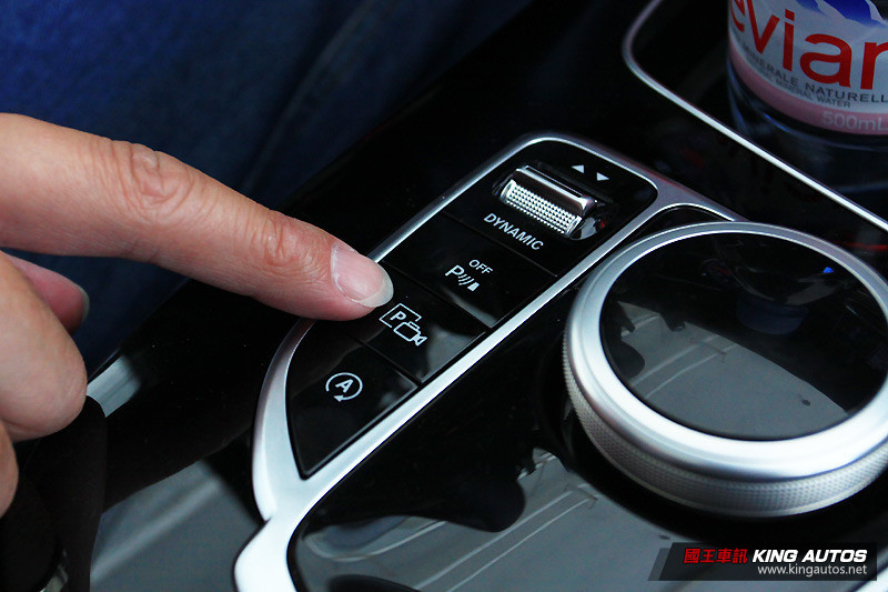 AI更顯人性化 ─ 全新賓士《Mercedes-Benz E-Class》試駕體驗 AI更顯人性化 ─ 全新賓士《Mercedes-Benz E-Class》試駕體驗