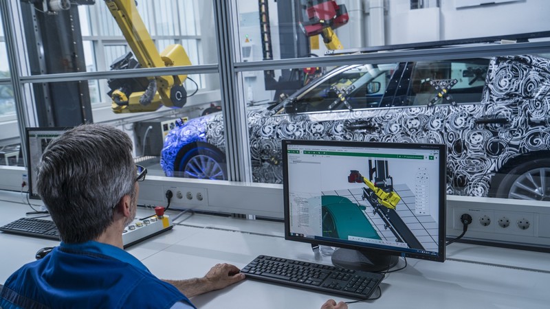 包著偽裝也能掃 新一代《BMW 5 Series》原型車進入3D掃描階段準備生產 包著偽裝也能掃 新一代《BMW 5 Series》原型車進入3D掃描階段準備生產