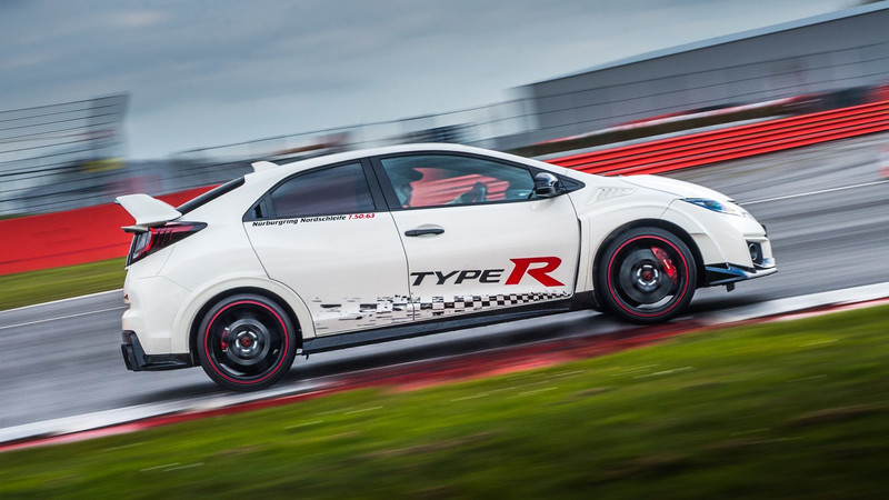 340匹馬力全面備戰第10代 Honda Civic Type R 概念車可望在巴黎車展亮相 國王車訊kingautos 340匹馬力全面備戰第10代 Honda Civic Type R 概念車可望在巴黎車展亮相 國王車訊kingautos