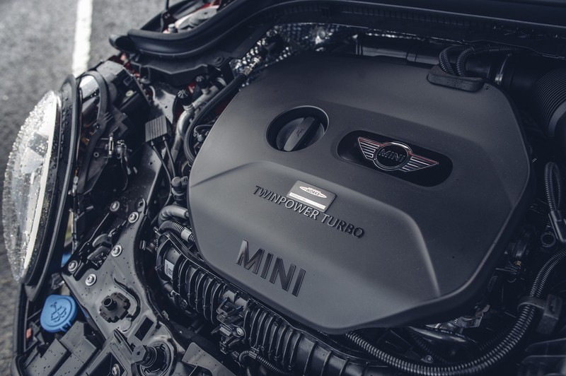 強化競技氣息 《Mini Cooper S /Clubman》專屬JCW動力與外觀套件臺灣開賣 強化競技氣息 《Mini Cooper S /Clubman》專屬JCW動力與外觀套件臺灣開賣