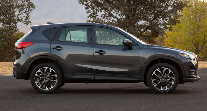 魂動休旅換新裝 新一代《Mazda CX-5》偽裝車搶先揭露改款設計 魂動休旅換新裝 新一代《Mazda CX-5》偽裝車搶先揭露改款設計