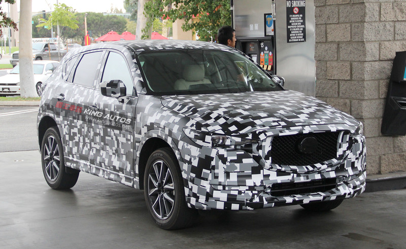 魂動休旅換新裝 新一代《Mazda CX-5》偽裝車搶先揭露改款設計 魂動休旅換新裝 新一代《Mazda CX-5》偽裝車搶先揭露改款設計