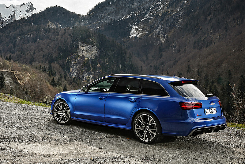 原廠就配蠍子管 《Audi》將Akrapovic鈦合金排氣系統列入《RS 6 Avant》選配 原廠就配蠍子管 《Audi》將Akrapovic鈦合金排氣系統列入《RS 6 Avant》選配