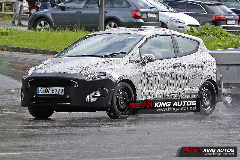第七代福特《Ford Fiesta》陣容逐步完整 三門版間諜照首度現身 第七代福特《Ford Fiesta》陣容逐步完整 三門版間諜照首度現身