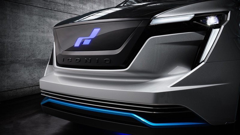 不作超跑《W Motors》跨足MPV設計 中國品牌《ICONIQ Seven》電動車首度亮相 不作超跑《W Motors》跨足MPV設計 中國品牌《ICONIQ Seven》電動車首度亮相