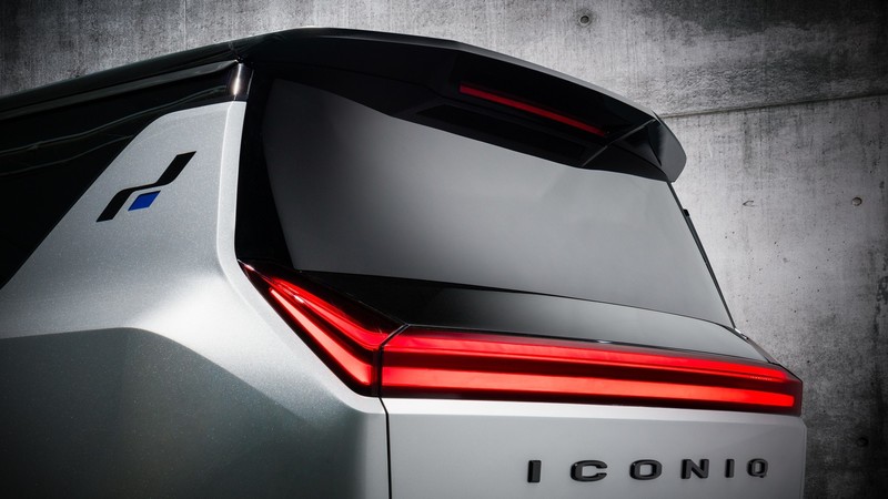 不作超跑《W Motors》跨足MPV設計 中國品牌《ICONIQ Seven》電動車首度亮相 不作超跑《W Motors》跨足MPV設計 中國品牌《ICONIQ Seven》電動車首度亮相