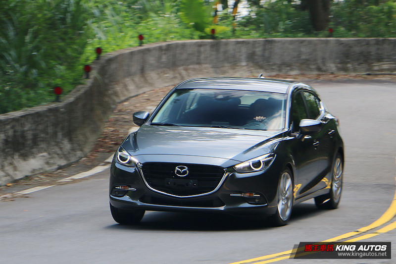 人馬一體再昇華─馬自達《Mazda3》五門旗艦型小改款試駕動態體驗 人馬一體再昇華─馬自達《Mazda3》五門旗艦型小改款試駕動態體驗