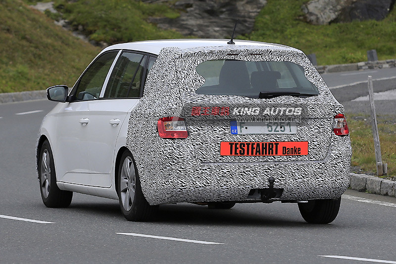 「測試中、謝謝」 小改款《Škoda Fabia》車系預計2017年亮相 「測試中、謝謝」 小改款《Škoda Fabia》車系預計2017年亮相