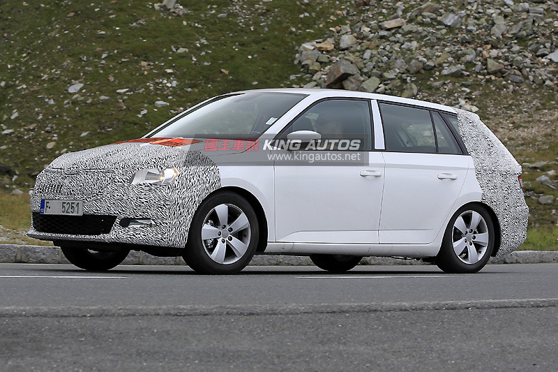 「測試中、謝謝」 小改款《Škoda Fabia》車系預計2017年亮相 「測試中、謝謝」 小改款《Škoda Fabia》車系預計2017年亮相