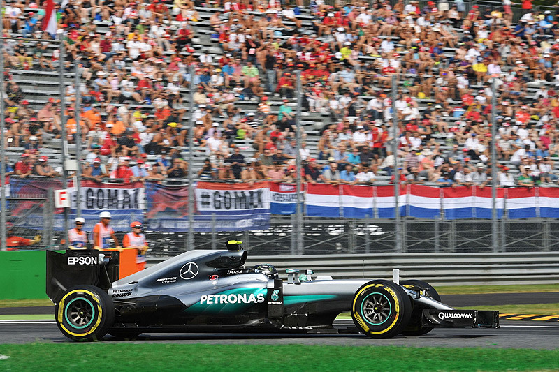 《Mercedes AMG Petronas F1 Team》再次制霸Monza 包辦冠亞軍席次 《Mercedes AMG Petronas F1 Team》再次制霸Monza 包辦冠亞軍席次