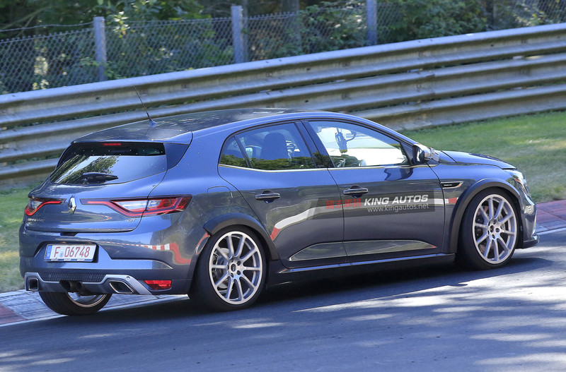 勁敵來襲 新一代《Renault Mégane RS》偽裝車現身紐柏林賽道測試中 勁敵來襲 新一代《Renault Mégane RS》偽裝車現身紐柏林賽道測試中