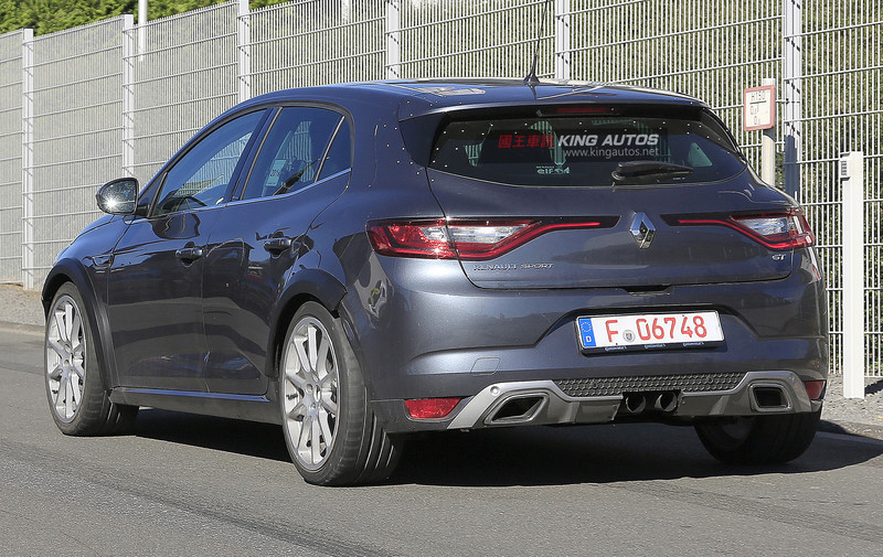 勁敵來襲 新一代《Renault Mégane RS》偽裝車現身紐柏林賽道測試中 勁敵來襲 新一代《Renault Mégane RS》偽裝車現身紐柏林賽道測試中