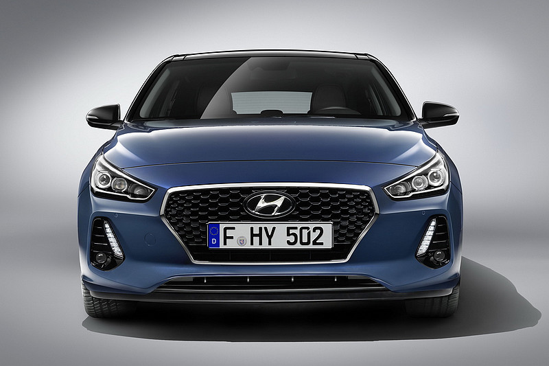 設計質感全面進化 新世代《Hyundai i30》2016巴黎車展前搶先現身 設計質感全面進化 新世代《Hyundai i30》2016巴黎車展前搶先現身