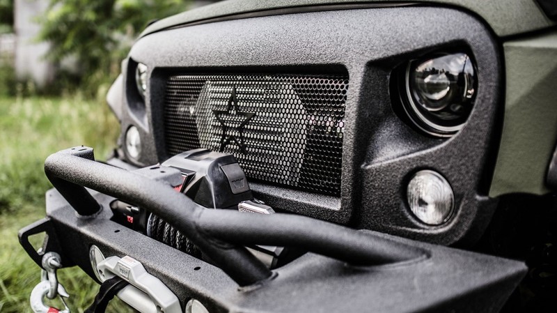 效法《Mercedes-Benz G-Class》 《Jeep Wrangler》竟然也出現6x6六輪車型 效法《Mercedes-Benz G-Class》 《Jeep Wrangler》竟然也出現6x6六輪車型