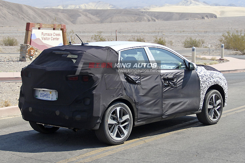 不差我這輛 現代《Hyundai》將推新車投入小型跨界休旅市場 不差我這輛 現代《Hyundai》將推新車投入小型跨界休旅市場