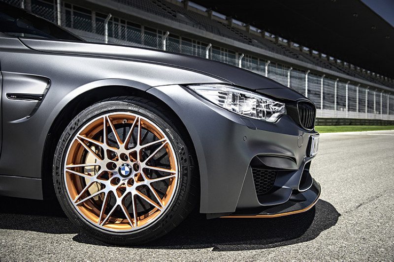 科技、競技元素俱增 寶馬《BMW M4》小改款偽裝測試再捕獲 科技、競技元素俱增 寶馬《BMW M4》小改款偽裝測試再捕獲