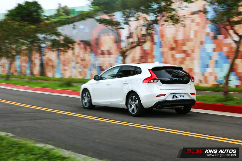 安全毋庸置疑─《Volvo V40 T3安全旗艦版》試駕報導 安全毋庸置疑─《Volvo V40 T3安全旗艦版》試駕報導