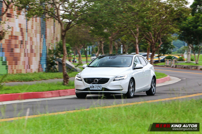 安全毋庸置疑─《Volvo V40 T3安全旗艦版》試駕報導 安全毋庸置疑─《Volvo V40 T3安全旗艦版》試駕報導