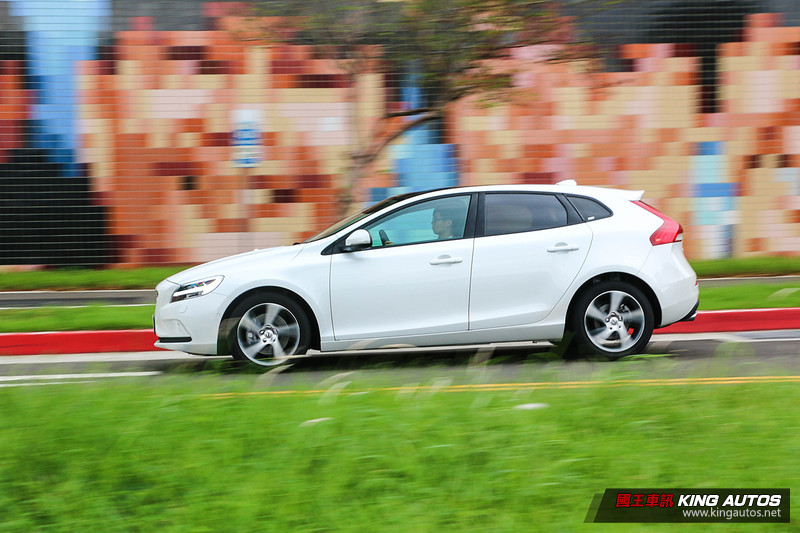 安全毋庸置疑─《Volvo V40 T3安全旗艦版》試駕報導 安全毋庸置疑─《Volvo V40 T3安全旗艦版》試駕報導