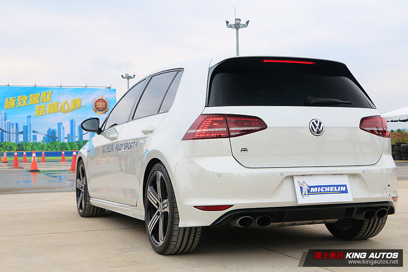 濕地性能更強化 駕馭樂趣再提升─米其林性能胎款《Michelin Pilot Sport 4》體驗 濕地性能更強化 駕馭樂趣再提升─米其林性能胎款《Michelin Pilot Sport 4》體驗