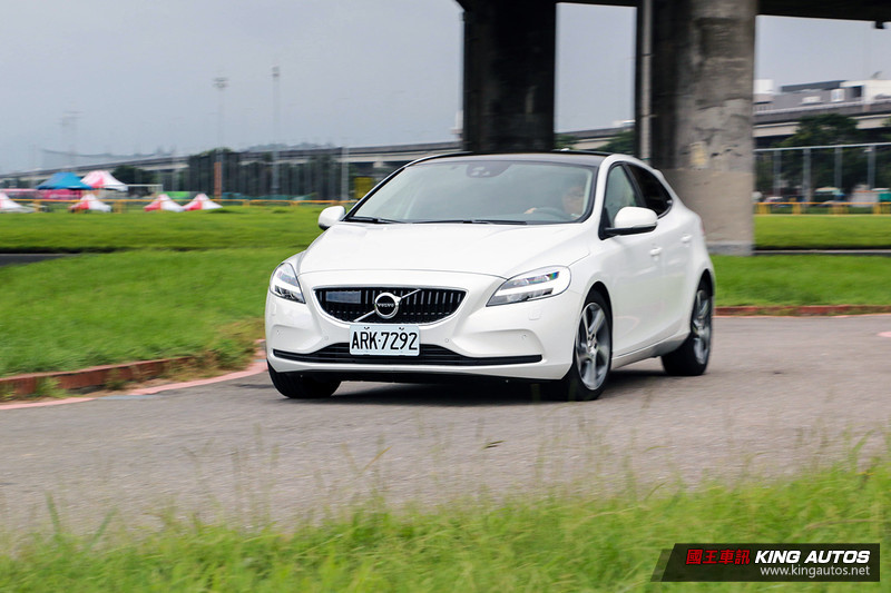 安全毋庸置疑─《Volvo V40 T3安全旗艦版》試駕報導 安全毋庸置疑─《Volvo V40 T3安全旗艦版》試駕報導