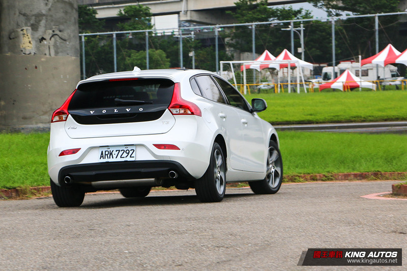 安全毋庸置疑─《Volvo V40 T3安全旗艦版》試駕報導 安全毋庸置疑─《Volvo V40 T3安全旗艦版》試駕報導