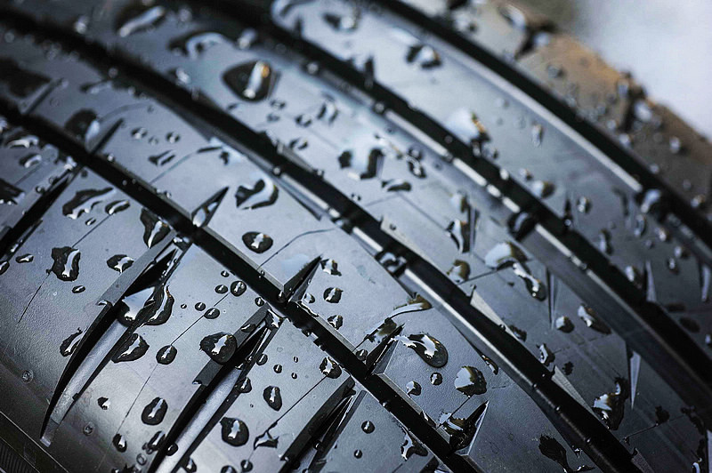濕地性能更強化 駕馭樂趣再提升─米其林性能胎款《Michelin Pilot Sport 4》體驗 濕地性能更強化 駕馭樂趣再提升─米其林性能胎款《Michelin Pilot Sport 4》體驗