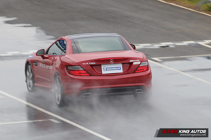 濕地性能更強化 駕馭樂趣再提升─米其林性能胎款《Michelin Pilot Sport 4》體驗 濕地性能更強化 駕馭樂趣再提升─米其林性能胎款《Michelin Pilot Sport 4》體驗