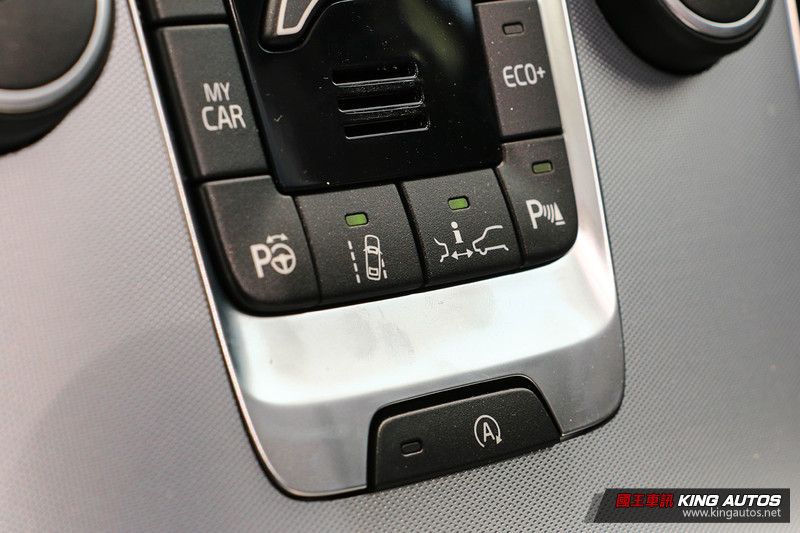 安全毋庸置疑─《Volvo V40 T3安全旗艦版》試駕報導 安全毋庸置疑─《Volvo V40 T3安全旗艦版》試駕報導