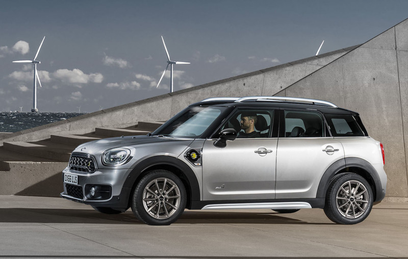 最快明年第1季導入 新世代《Mini Countryman》提前亮相預約洛杉磯車展發表 最快明年第1季導入 新世代《Mini Countryman》提前亮相預約洛杉磯車展發表