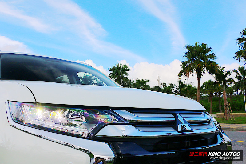 不只更加帥氣 動感更加進化─《Mitsubishi Outlander》旗艦型七人座試駕 不只更加帥氣 動感更加進化─《Mitsubishi Outlander》旗艦型七人座試駕