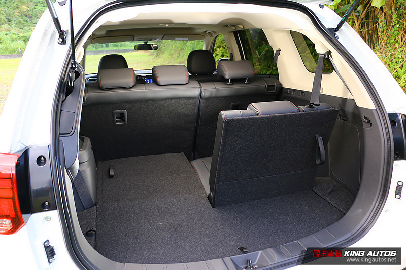 不只更加帥氣 動感更加進化─《Mitsubishi Outlander》旗艦型七人座試駕 不只更加帥氣 動感更加進化─《Mitsubishi Outlander》旗艦型七人座試駕