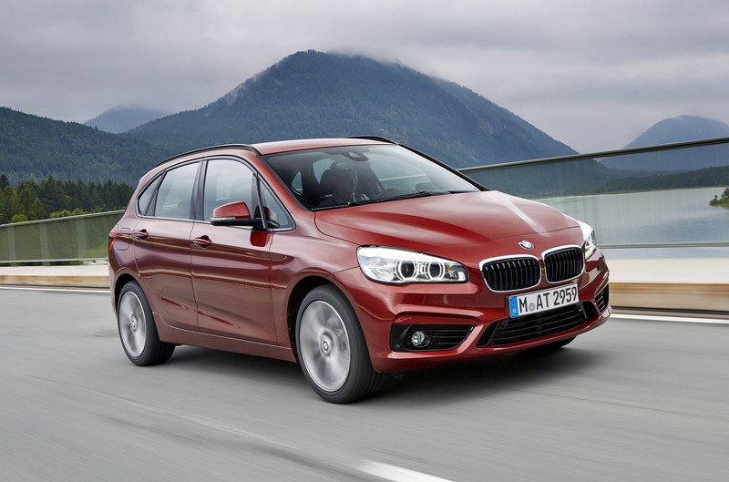 全車系60期零利率、限量加贈真皮旅行袋《BMW》榮耀創新專案本月加碼實施中 全車系60期零利率、限量加贈真皮旅行袋《BMW》榮耀創新專案本月加碼實施中