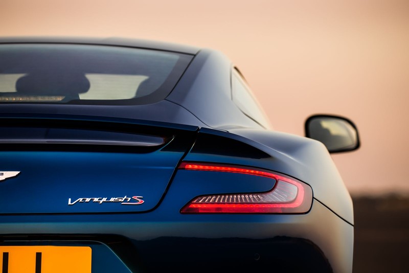 身手進化《Aston Martin Vanquish S》性能旗艦洛杉磯首演 身手進化《Aston Martin Vanquish S》性能旗艦洛杉磯首演