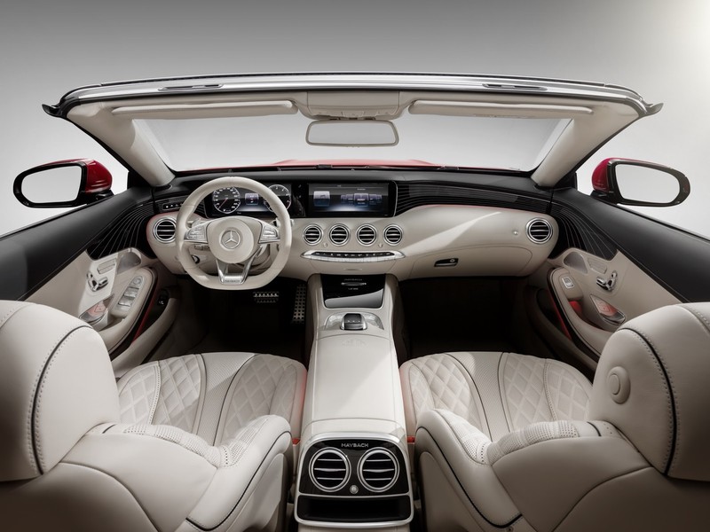 《Mercedes-Maybach S650 Cabriolet》洛杉磯奢華上空秀 《Mercedes-Maybach S650 Cabriolet》洛杉磯奢華上空秀