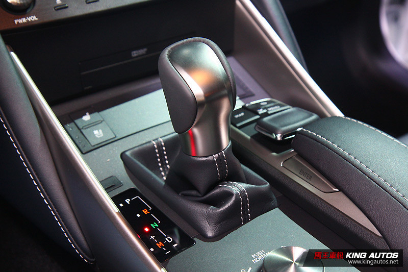 渦輪汽油動力掛帥 小改款《Lexus IS》173萬起搶攻豪華跑房車市場 渦輪汽油動力掛帥 小改款《Lexus IS》173萬起搶攻豪華跑房車市場