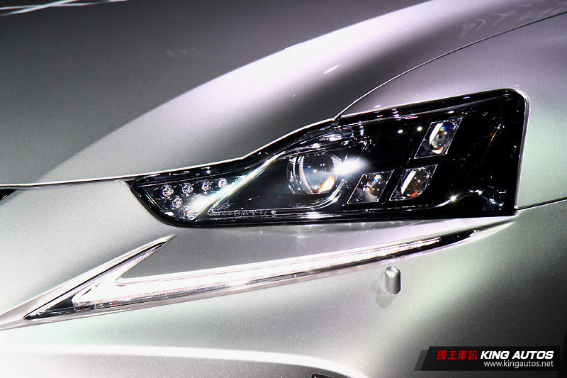 渦輪汽油動力掛帥 小改款《Lexus IS》173萬起搶攻豪華跑房車市場 渦輪汽油動力掛帥 小改款《Lexus IS》173萬起搶攻豪華跑房車市場
