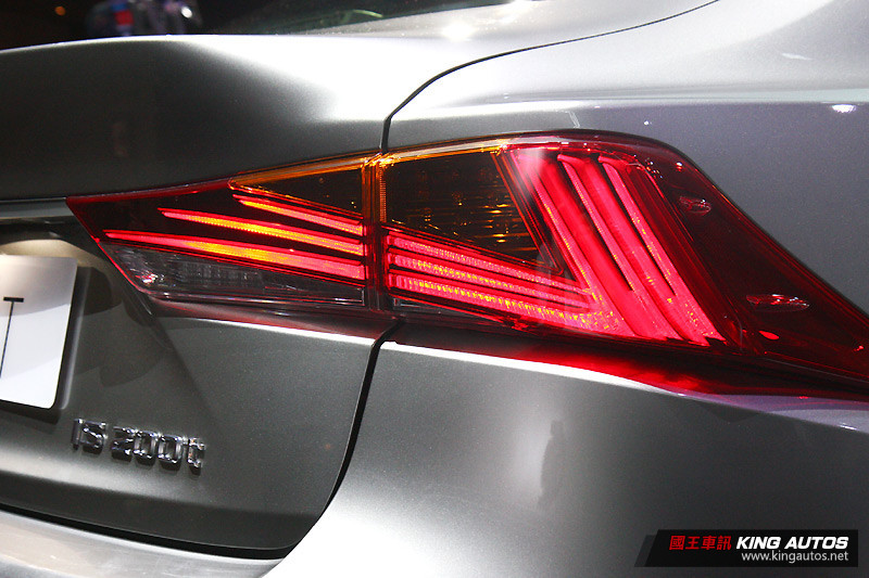 渦輪汽油動力掛帥 小改款《Lexus IS》173萬起搶攻豪華跑房車市場 渦輪汽油動力掛帥 小改款《Lexus IS》173萬起搶攻豪華跑房車市場