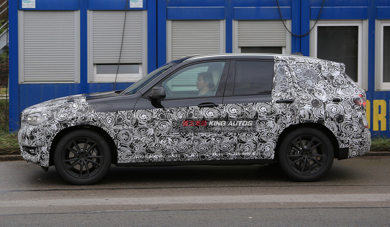 以不變應萬變?新一代《BMW X3》偽裝縮減實車造型呼之欲出 以不變應萬變?新一代《BMW X3》偽裝縮減實車造型呼之欲出