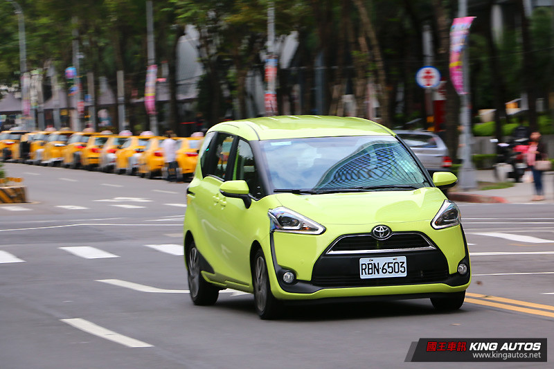 熱賣的預感 ─《Toyota Sienta》尊爵版試駕 熱賣的預感 ─《Toyota Sienta》尊爵版試駕