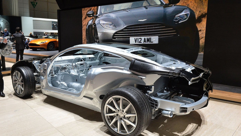 隱形尾翼維持優雅身段《Aston Martin DB11》的秘密武器「AeroBlade」 隱形尾翼維持優雅身段《Aston Martin DB11》的秘密武器「AeroBlade」